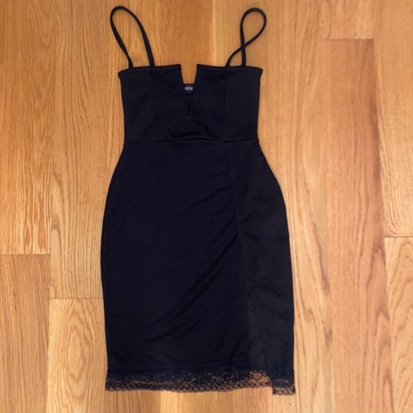 BLACK MINI DRESS - Picture 1 of 1